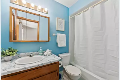 N76W14597  North Point Dr, Menomonee Falls, WI 53051 - Photo 24
