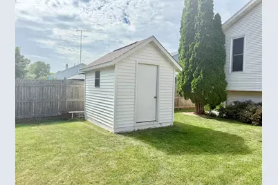1035  Laager Ln, Oshkosh, WI 54902 - Photo 44