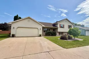 1035 Laager Ln, Oshkosh, WI 54902 - Photo 1