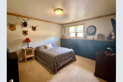 1035  Laager Ln, Oshkosh, WI 54902 - Photo 24