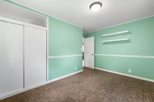 4366 S 72nd St, Greenfield, WI 53220 - Photo 18