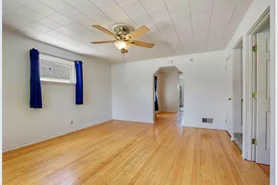 4126  18th Ave, Kenosha, WI 53140 - Photo 2