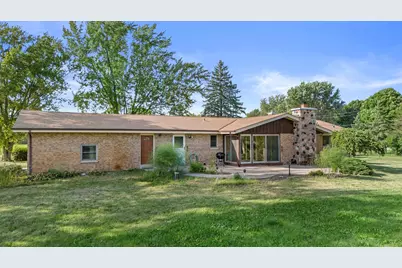 S93W22525  Henneberry Ave, Vernon, WI 53103 - Photo 38