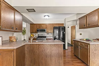 S93W22525  Henneberry Ave, Vernon, WI 53103 - Photo 12