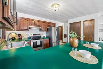 6161 S New York Ave, Cudahy, WI 53110 - Photo 12