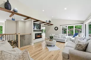 795 W Monrovia Ave, Glendale, WI 53217 - Photo 6