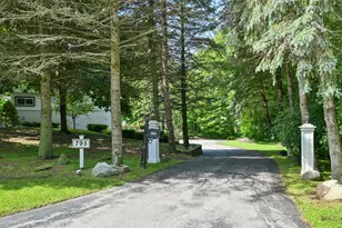 795 W Monrovia Ave, Glendale, WI 53217 - Photo 24