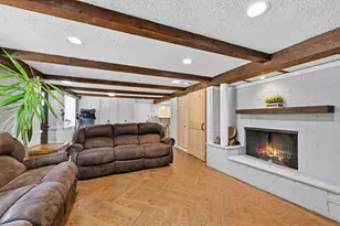 795 W Monrovia Ave, Glendale, WI 53217 - Photo 20