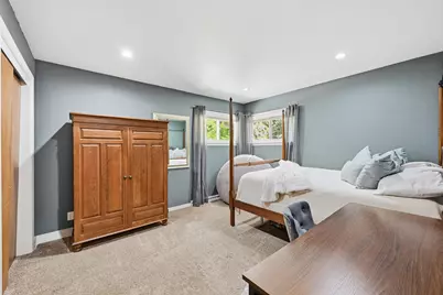 795 W Monrovia Ave, Glendale, WI 53217 - Photo 16