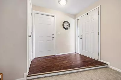 9614 W Bradley Rd, Milwaukee, WI 53224 - Photo 4