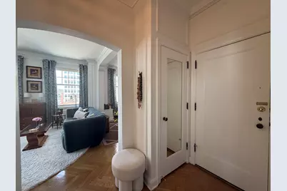 925 E Wells St #822, Milwaukee, WI 53202 - Photo 2