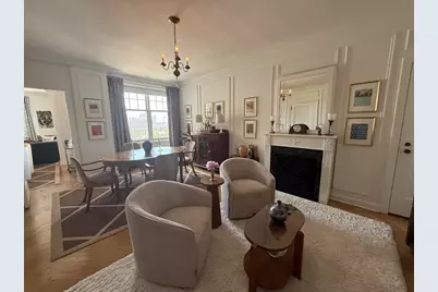 925 E Wells St #822, Milwaukee, WI 53202 - Photo 12