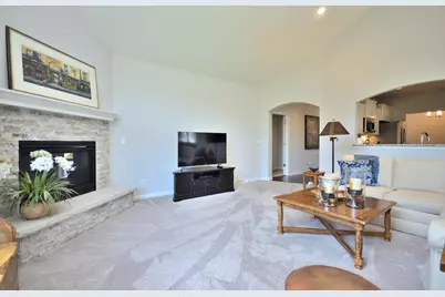 2324  Kayla Dr #47, Waukesha, WI 53188 - Photo 4