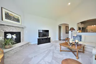 2324 Kayla Dr, Waukesha, WI 53188 - Photo 4