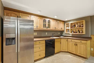 1990  Kettle Side Ct, Richfield, WI 53076 - Photo 24