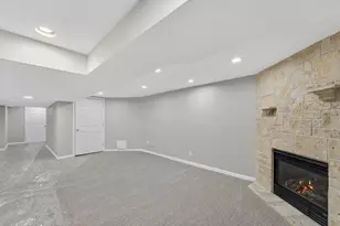807 E Wahner Pl, Bayside, WI 53217 - Photo 36