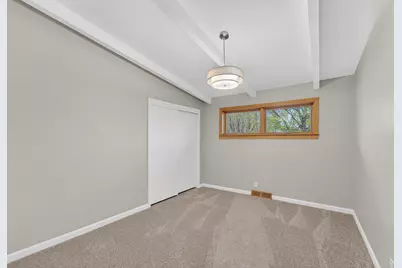 807 E Wahner Pl, Bayside, WI 53217 - Photo 22