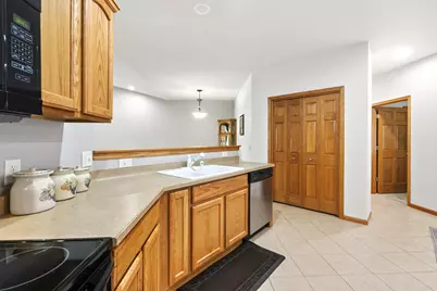113  Community Dr, Fall River, WI 53932 - Photo 8