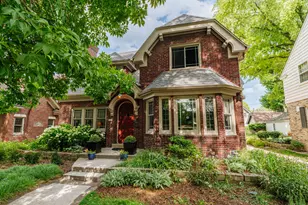 3454 N Frederick Ave, Milwaukee, WI 53211 - Photo 2
