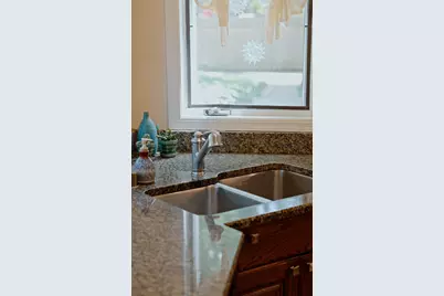 3454 N Frederick Ave, Milwaukee, WI 53211 - Photo 38