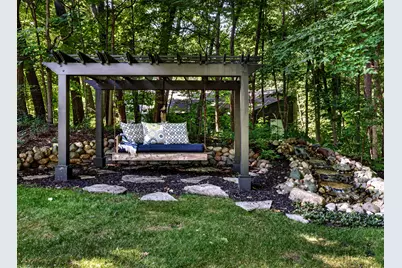 315  Kettle Ct, Slinger, WI 53086 - Photo 32