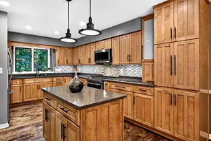 315 Kettle Ct, Slinger, WI 53086 - Photo 10