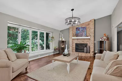 315  Kettle Ct, Slinger, WI 53086 - Photo 6