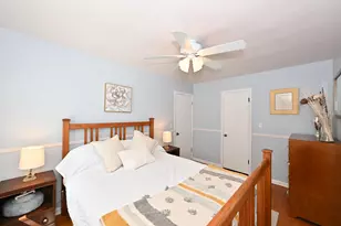 5029 W Fillmore Dr, Milwaukee, WI 53219 - Photo 16
