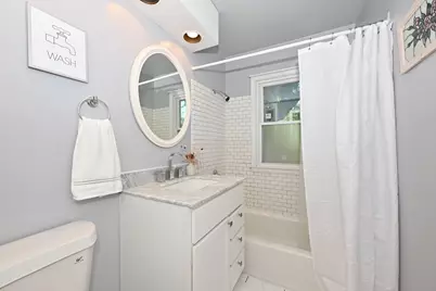 5029 W Fillmore Dr, Milwaukee, WI 53219 - Photo 10