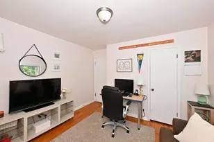 5029 W Fillmore Dr, Milwaukee, WI 53219 - Photo 18