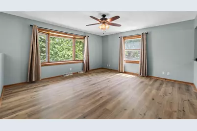 4003  Margolis Dr, West Bend, WI 53095 - Photo 6