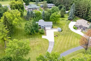 4003 Margolis Dr, West Bend, WI 53095 - Photo 4