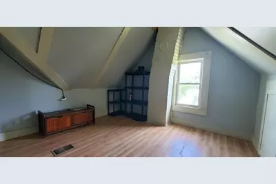 1028 S 32nd St, Milwaukee, WI 53215 - Photo 24