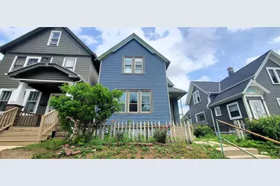 1028 S 32nd St, Milwaukee, WI 53215 - Photo 2
