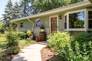 W155N5414 Balsam Dr, Menomonee Falls, WI 53051 - Photo 2