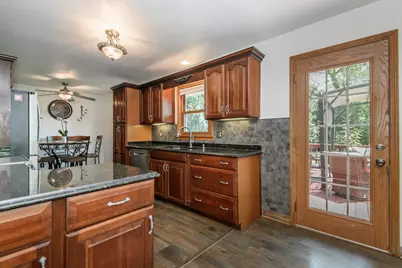 W155N5414  Balsam Dr, Menomonee Falls, WI 53051 - Photo 12