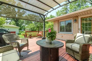 W155N5414 Balsam Dr, Menomonee Falls, WI 53051 - Photo 4