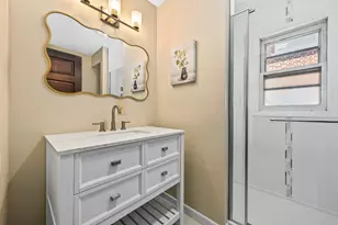 2928 E Kenwood Blvd, Milwaukee, WI 53211 - Photo 44