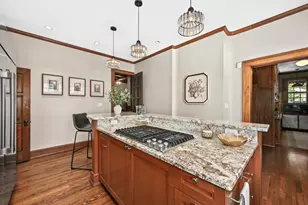 2928 E Kenwood Blvd, Milwaukee, WI 53211 - Photo 12