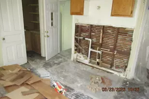 2365 N 6th St, Milwaukee, WI 53212 - Photo 14