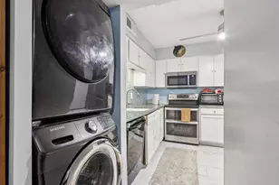 3759 N 88th St, Milwaukee, WI 53222 - Photo 8