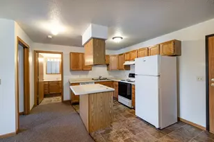 1021 Grandview Ave, Tomah, WI 54660 - Photo 8
