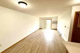 1021 Grandview Ave, Tomah, WI 54660 - Photo 10
