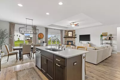 35174  Winnebago Ct, Summit, WI 53066 - Photo 8
