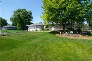 4615 N 149th St, Brookfield, WI 53005 - Photo 2