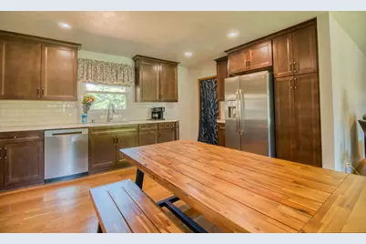 4615 N 149th St, Brookfield, WI 53005 - Photo 8