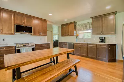 4615 N 149th St, Brookfield, WI 53005 - Photo 10