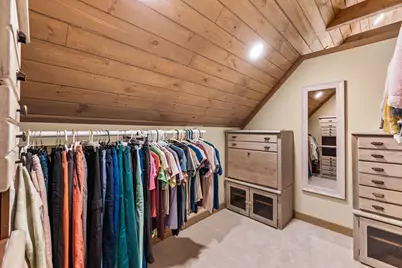 3000 W Highland Rd, Mequon, WI 53092 - Photo 24