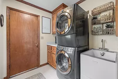 3000 W Highland Rd, Mequon, WI 53092 - Photo 32