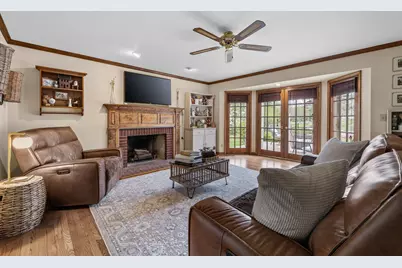 3000 W Highland Rd, Mequon, WI 53092 - Photo 14